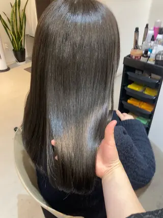 セミロング ✨色持ちの良い艶 カラー✨蟹江真世のヘアスタイル