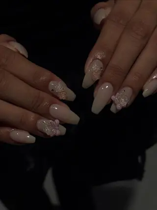 ネイル h i n a 🪽のネイルデザイン