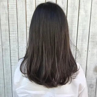 セミロング カラー ケアブリーチ 坪井佑樹のヘアスタイル