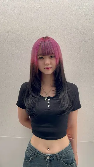 ロング ヘアアレンジ ハイトーン艶カラー 🤍ゆうひのヘアスタイル