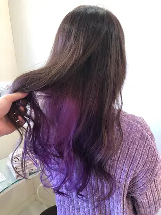 ロング カラー 牧野 佳樹のヘアスタイル