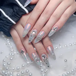 ネイル Maggie Nail🦩のネイルデザイン