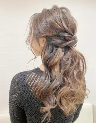 ヘアアレンジ GRANLUSSO 〜グランルッソ駅前店所属・木口 嘉美のヘアスタイル