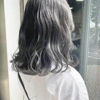 ミディアム カラー 滝本 里実のヘアスタイル