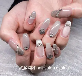 ネイル R inのネイルデザイン