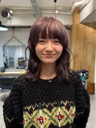 ミディアム カラー ミルクティー× グレージュMOMOのヘアスタイル