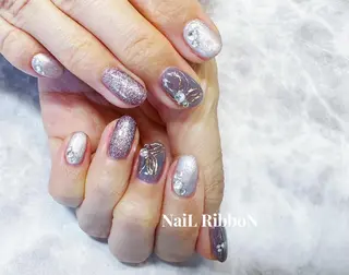 ネイル ネイルリボン 受付スタッフのネイルデザイン