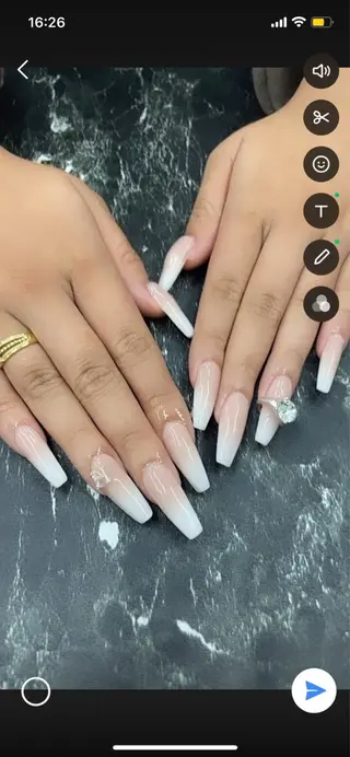 ネイル アクアライズ所属・アクア ライズのネイルデザイン