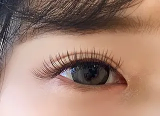 マツエク・マツパ frill by plan所属・四条烏丸/frill 🩶akaneのマツエク・マツパデザイン