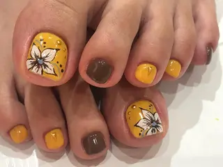 ネイル Nest 三田のマツエク・マツパデザイン