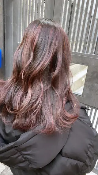 ミディアム ケリーズグリーン所属・ショート/ボブ 森田/嵩士のヘアスタイル