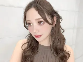 アイブロウ ma cherie所属・AY アイリスト歴18年のマツエク・マツパデザイン