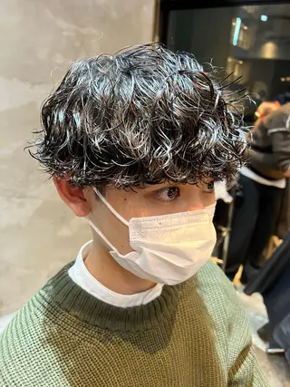 ショート パーマ メンズ fifth JINGUMAE所属・波巻きスパイラルパー マ/シャドウパーマ駿のヘアスタイル