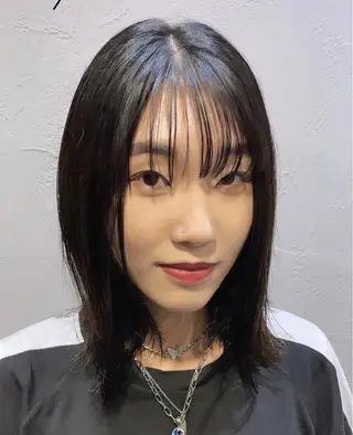 ミディアム 松﨑 零央のヘアスタイル