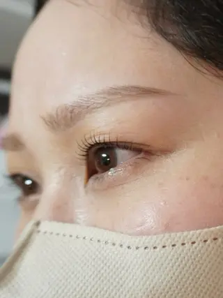 アイブロウ NOVAN fasit所属・Natsumi｜ エアリー眉｜表参道の眉毛・アイブロウイメージ