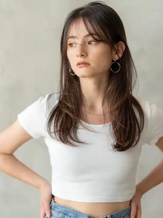 セミロング カラー ヘアアレンジ SNSで大バズり‼️ 欧米風ヘア大ヒット中のヘアスタイル