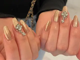 ネイル HENECY🎀 Rinのネイルデザイン