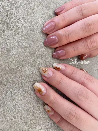 ネイル 岡本 友恵のネイルデザイン