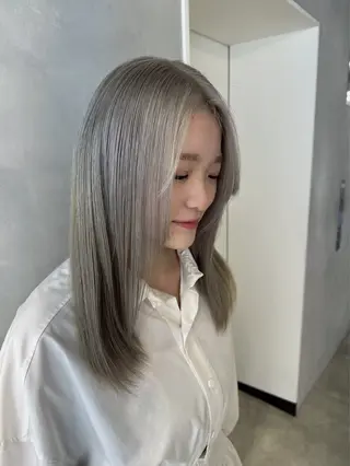 セミロング カラー 透明感カラー✨艶髪 制作🌱山根あゆみのヘアスタイル