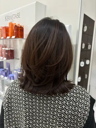 セミロング 大根 凜子のヘアスタイル