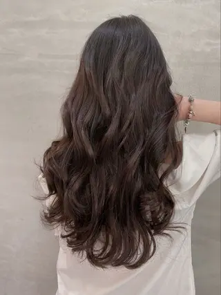 ロング パーマ コテ巻き風パーマ🫧 韓国パーマ反町海大のヘアスタイル