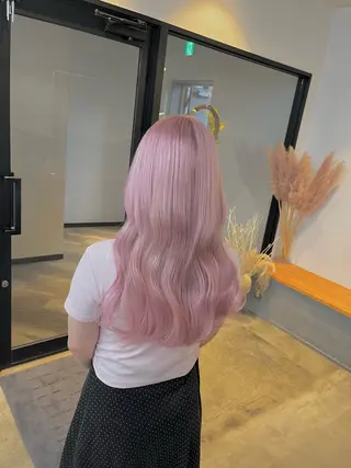 セミロング カラー ハイトーンカラ ー/小川のヘアスタイル