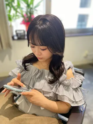 ミディアム カラー ヘアアレンジ est-r.Fukuoka 福岡博多店所属・arisa/艶カラー /透明感カラーのヘアスタイル