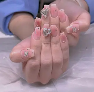 ネイル 美爪パラジェル導入店 Sunnilyのネイルデザイン