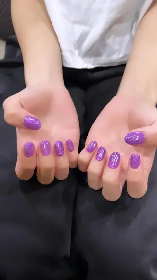 ネイル 暖色ｶﾗｰ/ﾚｲﾔｰ ｶｯﾄ/Yunaのヘアスタイル