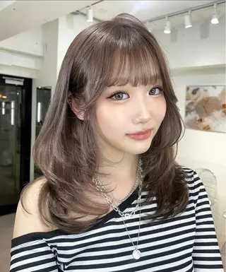 セミロング カラー 🫧ミルクティー ブリーチRIKU🫧のヘアスタイル