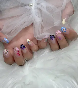 ネイル YOLO NAILのネイルデザイン