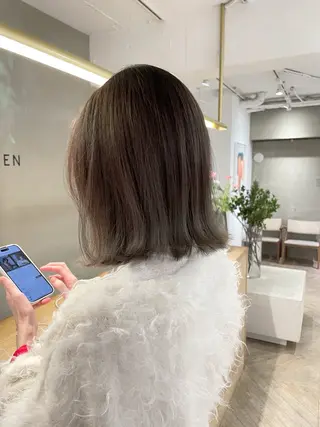 ミディアム カラー LOREN/ miuのヘアスタイル