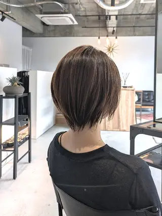 ショート カラー SOL所属・透明カラー/ショート /髪質改善/亀山貴之のヘアスタイル