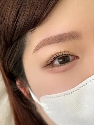 マツエク・マツパ +me プラスミーの眉毛・アイブロウイメージ
