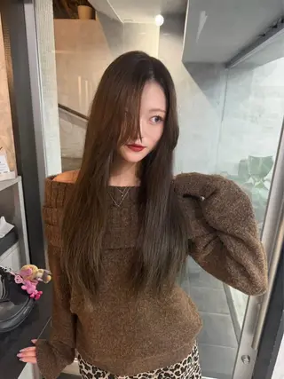 ロング カラー 表参道/中明度カラー /レイヤー/Youのヘアスタイル