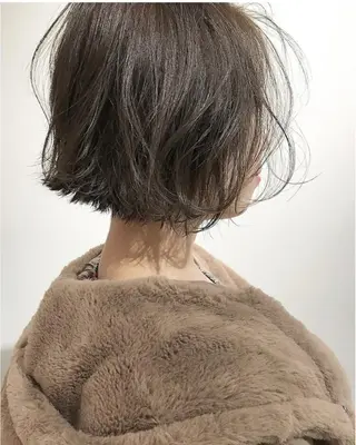 ショート カラー yiye 青山所属・無料カットモデル募集 🌱ひょうがのヘアスタイル