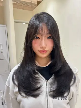 ロング hiyori🎀/艶 カラー/レイヤーのヘアスタイル