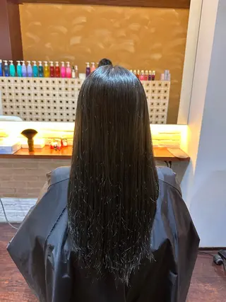 ロング 響/レイヤーカット /特殊パーマのヘアスタイル