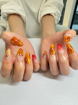 ネイル WHITELY みどりのネイルデザイン