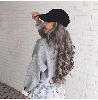 ロング カラー パーマ ヘアアレンジ Device ディバイスのヘアスタイル