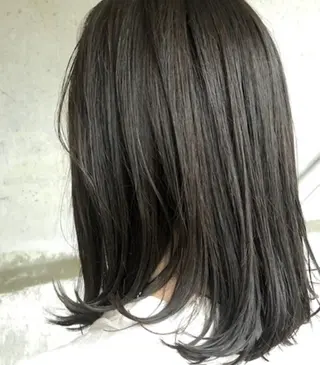 セミロング カラー amelie所属・amelie 犬塚心　緑地公園のヘアスタイル