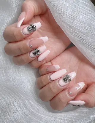 ネイル Lee Nails チップ長さだし専門店のネイルデザイン