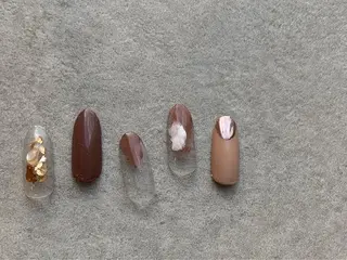 ネイル 友田 晴香のネイルデザイン