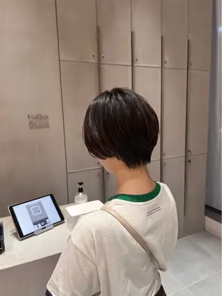 ショート ミオ💎透ける暗髪/ ブリーチなしWカラーのヘアスタイル