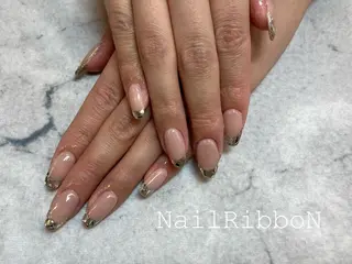 ネイル ネイルリボン 受付スタッフのネイルデザイン