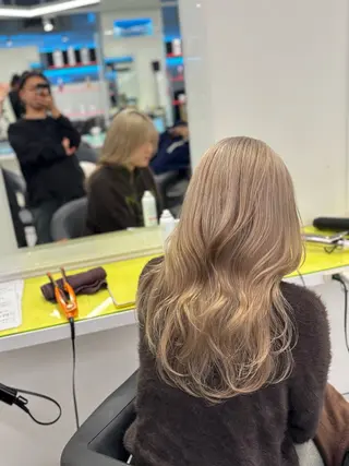 セミロング カラー 大人っぽベージュ🤍 当日予約◎ヒロトのヘアスタイル