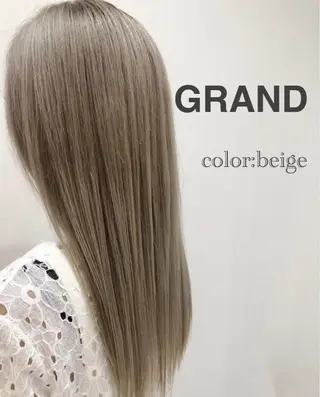 セミロング aura所属・ashida yuukiのヘアスタイル