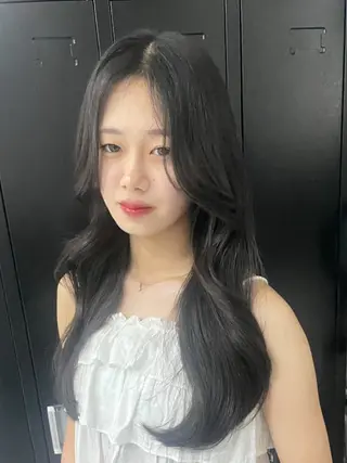 ロング ♥韓国カラー・久留米 ・うる艶・YUI♥のヘアスタイル