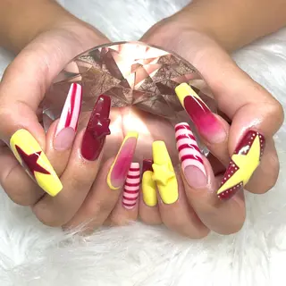 ネイル AURORA eyelash&nail salon アメ村店所属・Aurora Sakiのネイルデザイン