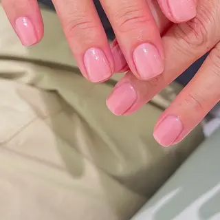 ショート カラー tricca  balcony hayama所属・Iwasaki Kanakoのネイルデザイン